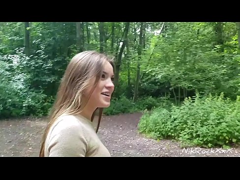 ❤️ Evelinari toki publiko batean izorratzen genuela proposatu nion! Baietz esan zuen. Orduan ipurdian izorratu eta ahoan esperma. Orduan bere burua haserretu zen. ❤️ Izorra gugan ❤